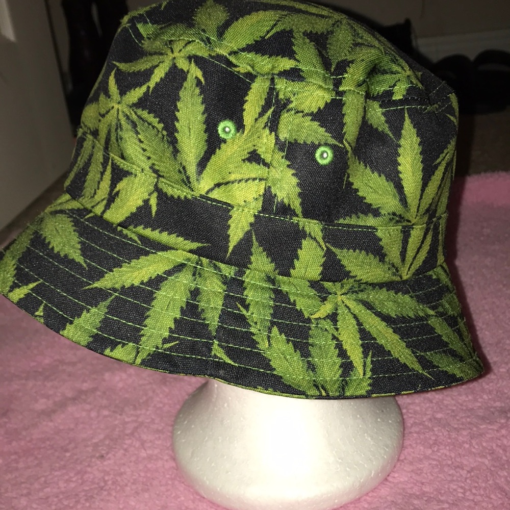 Bucket Hat